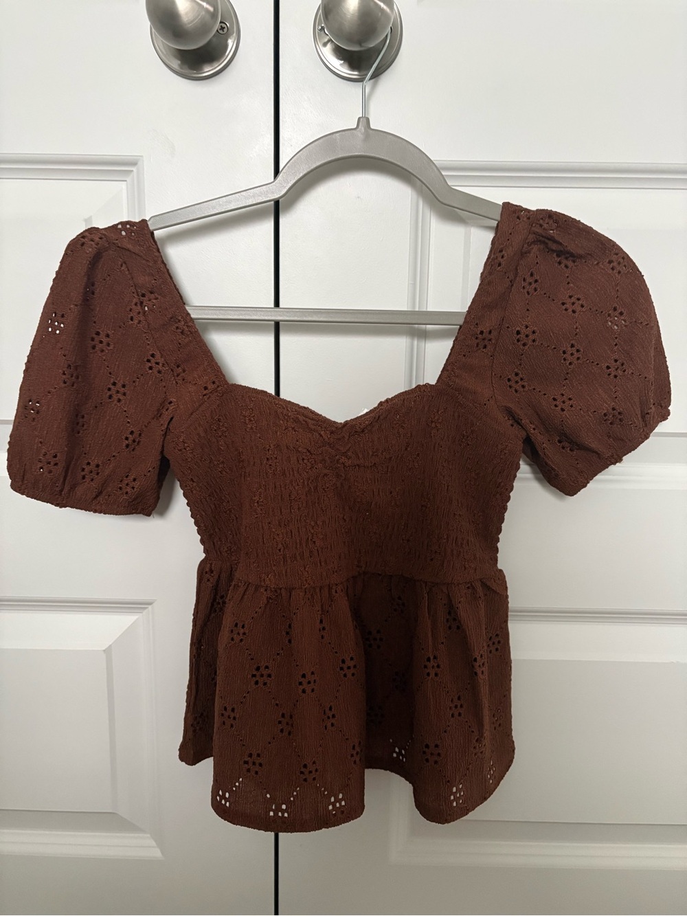 H&M Brown Eyelet Puff-Sleeve Peplum Top - Women